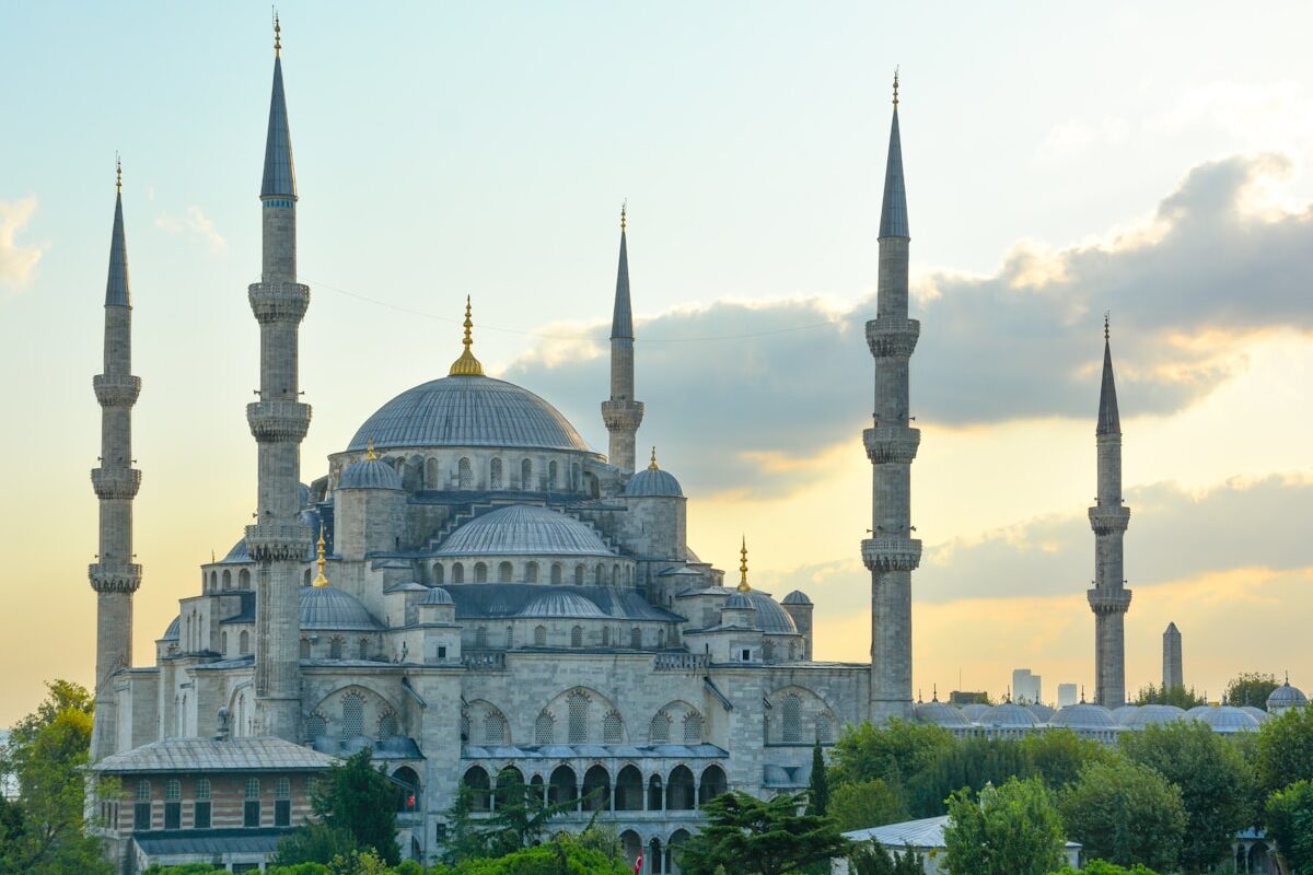 Istanbul — Blue Mosque & Hagia Sophia