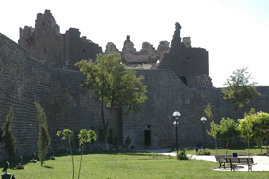 Diyarbakır city walls
